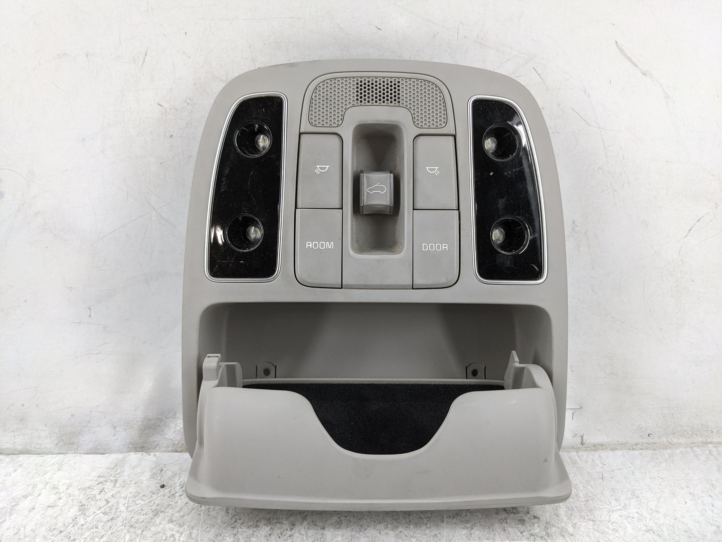 2018 Kia Soul Overhead Roof Console Gray - Oemusedautoparts1.com