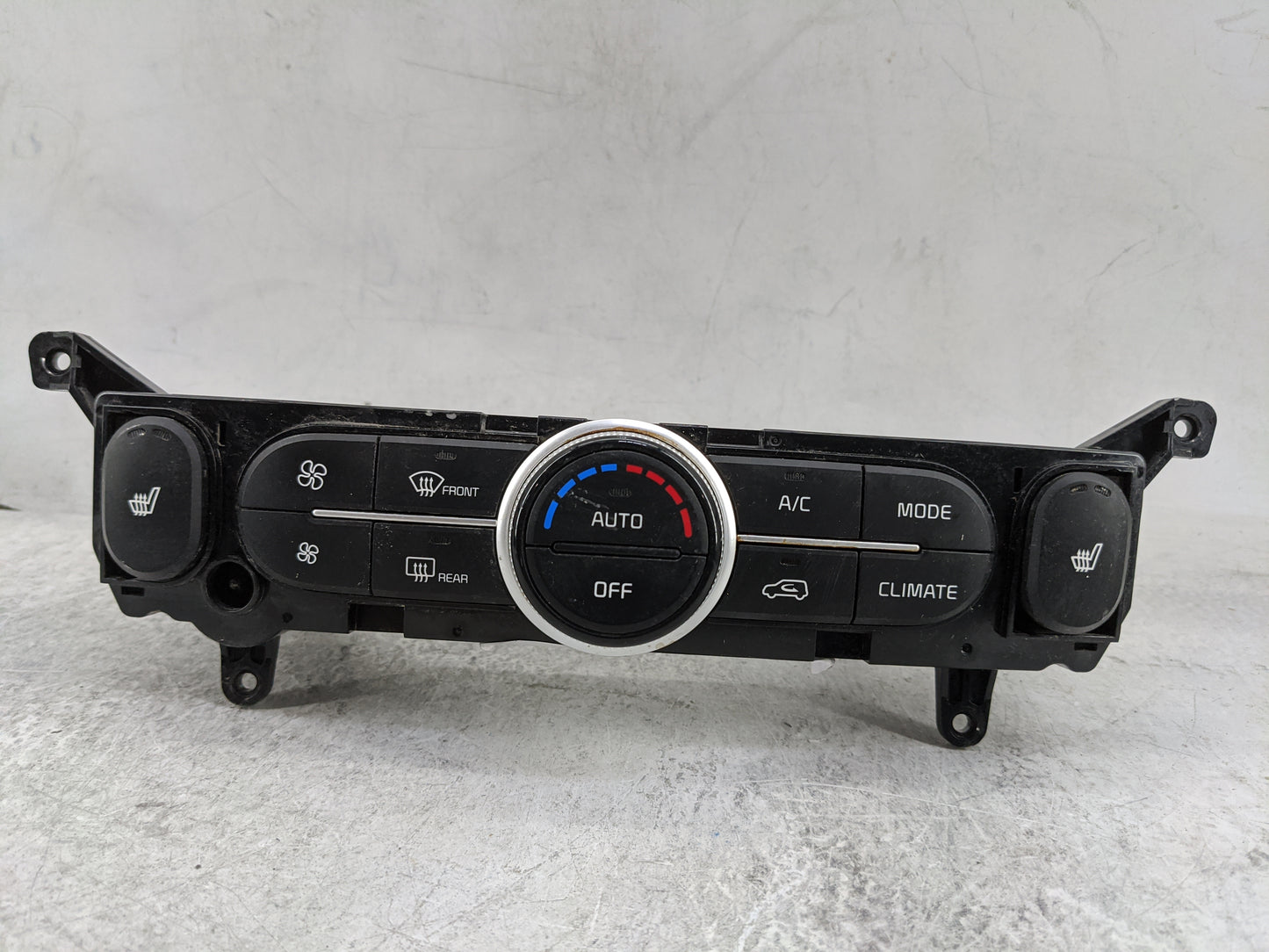 2017-2019 Kia Soul Climate Control Module Temperature AC/Heater Replacement P/N:97250-B2GR1CA Fits Fits 2017 2018 2019 OEM U