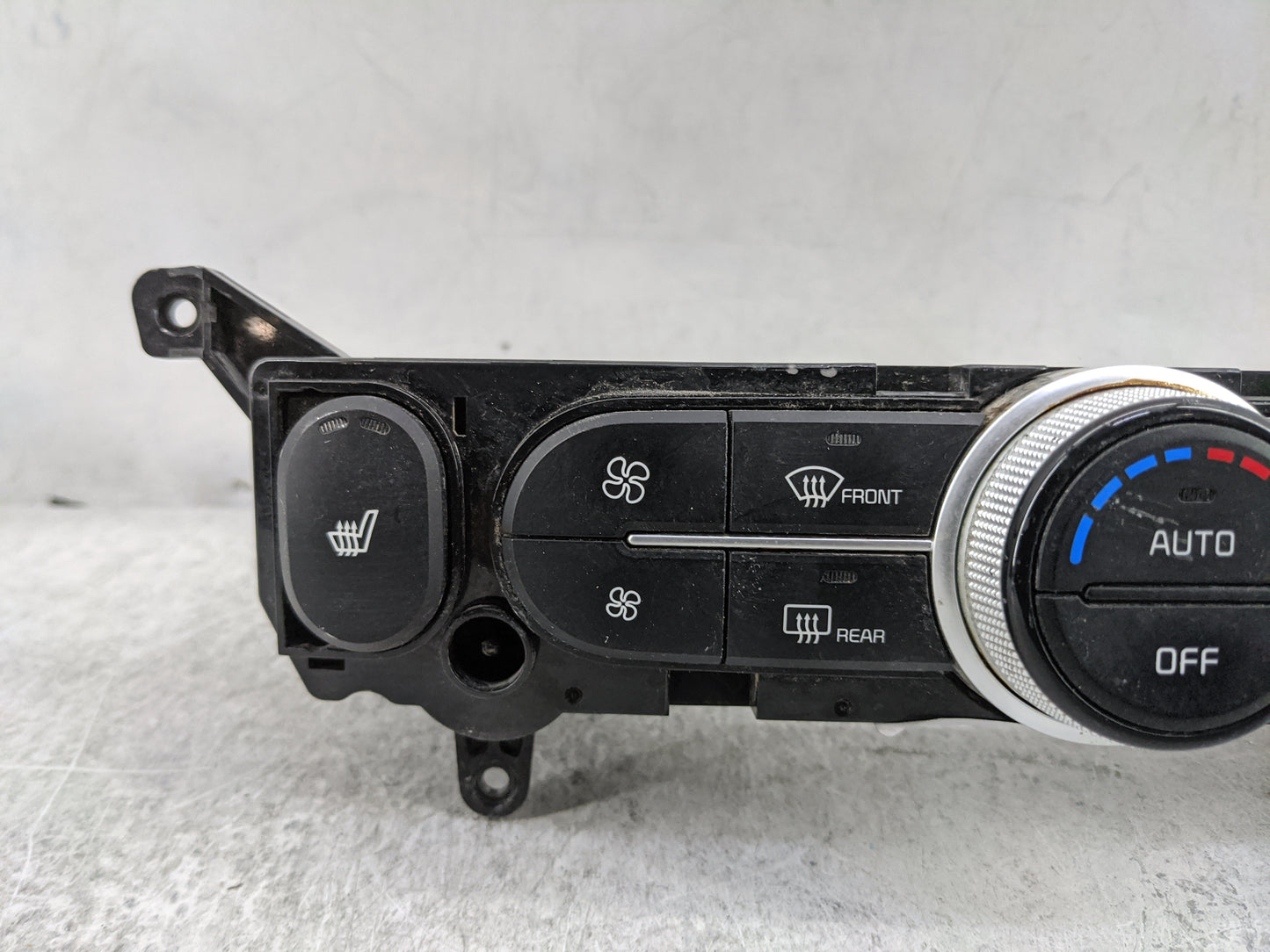 2017-2019 Kia Soul Climate Control Module Temperature AC/Heater Replacement P/N:97250-B2GR1CA Fits Fits 2017 2018 2019 OEM U