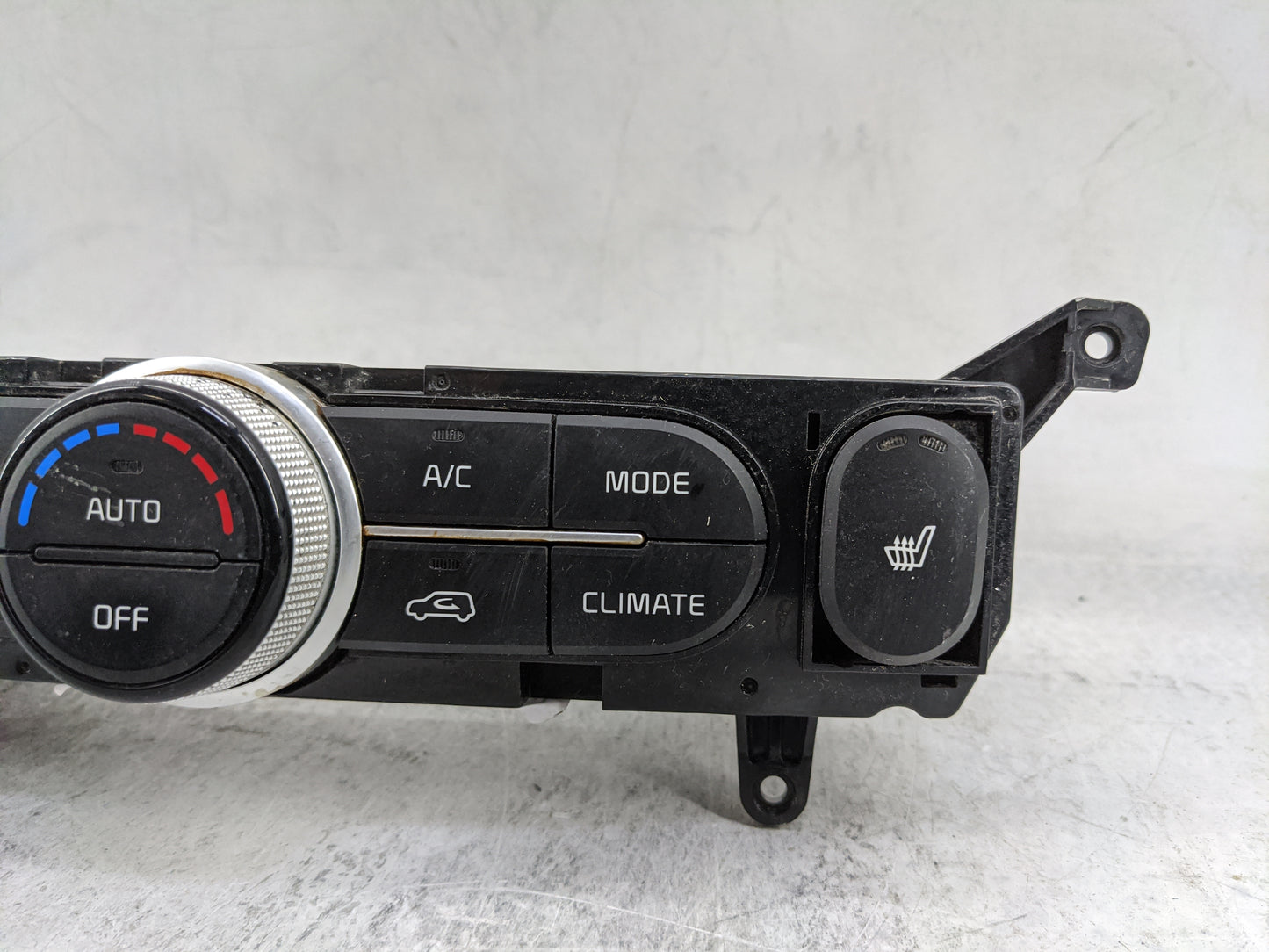 2017-2019 Kia Soul Climate Control Module Temperature AC/Heater Replacement P/N:97250-B2GR1CA Fits Fits 2017 2018 2019 OEM U