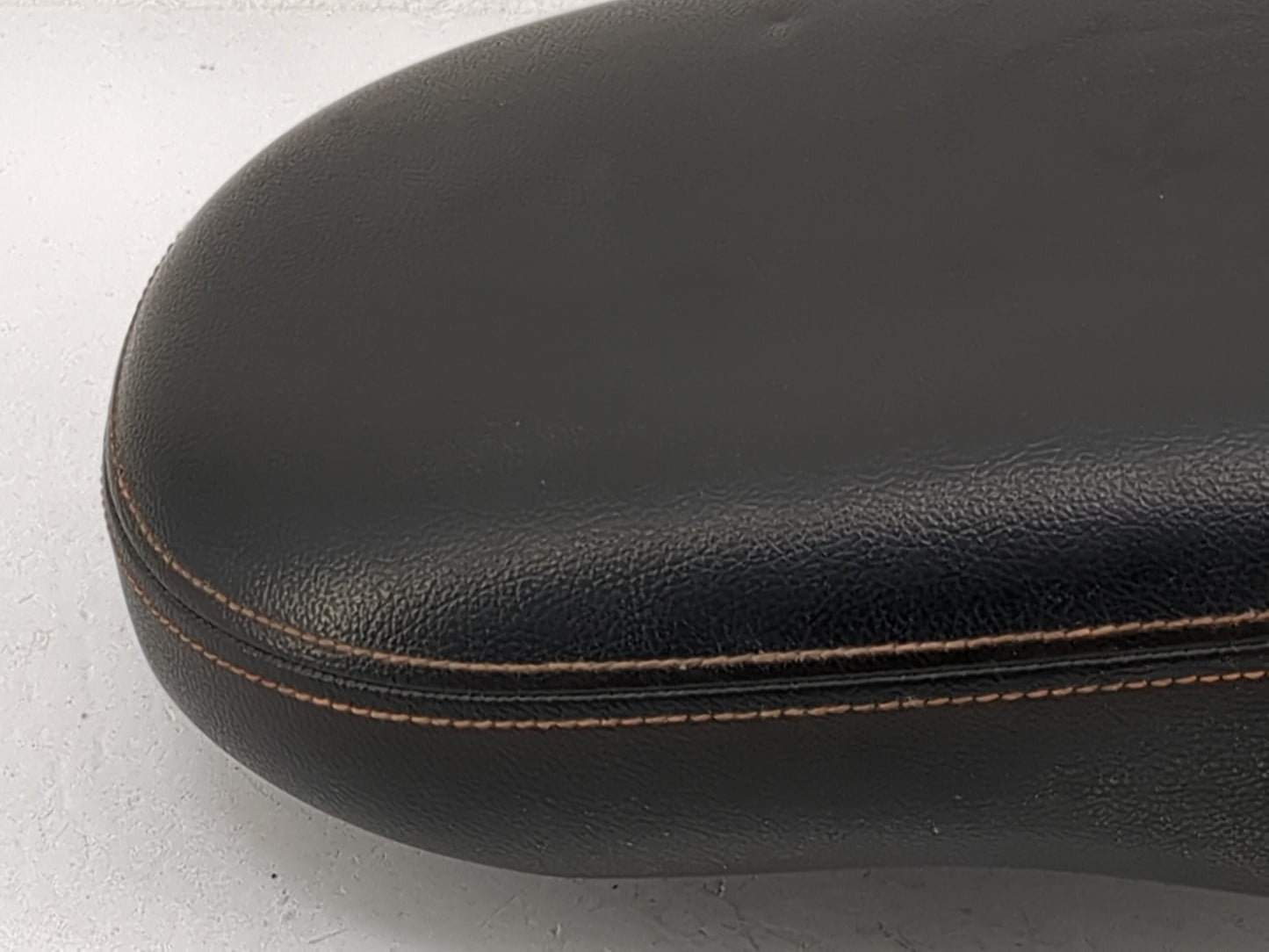 2018 Kia Soul Center Console Armrest Cover Lid Fits OEM Used Auto Parts - Oemusedautoparts1.com