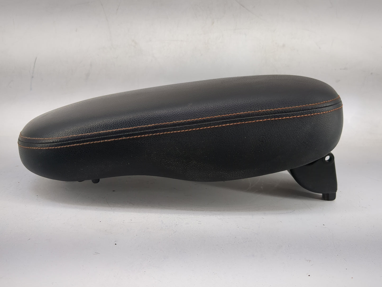 2018 Kia Soul Center Console Armrest Cover Lid Fits OEM Used Auto Parts - Oemusedautoparts1.com