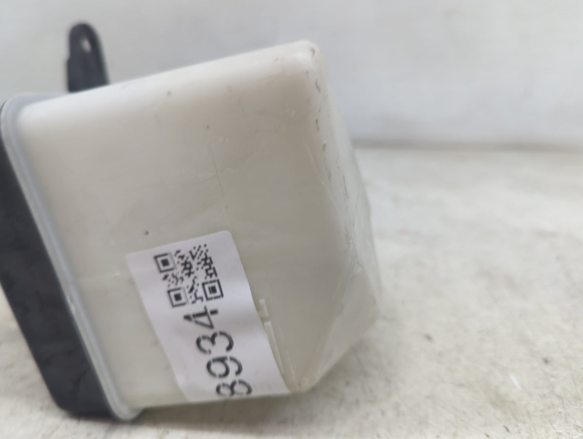 2010-2011 Kia Soul Radiator Coolant Overflow Expansion Tank Bottle 1478934 - Oemusedautoparts1.com