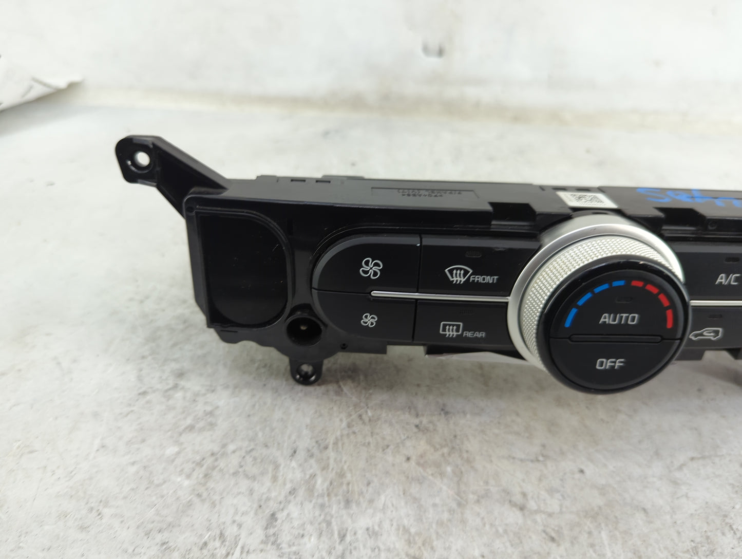 2017-2019 Kia Soul Climate Control Module Temperature AC/Heater Replacement P/N:97250-B2GQ1CA 97250-B2XXX Fits Fits 2017 201