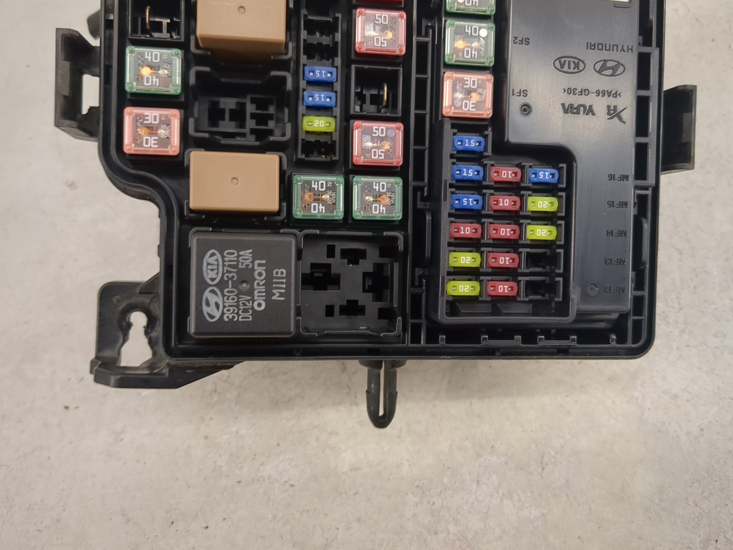 2017-2019 Kia Soul Fusebox Fuse Box Panel Relay Module P/N:91950-B2350 Fits Fits 2017 2018 2019 OEM Used Auto Parts - Oemuse