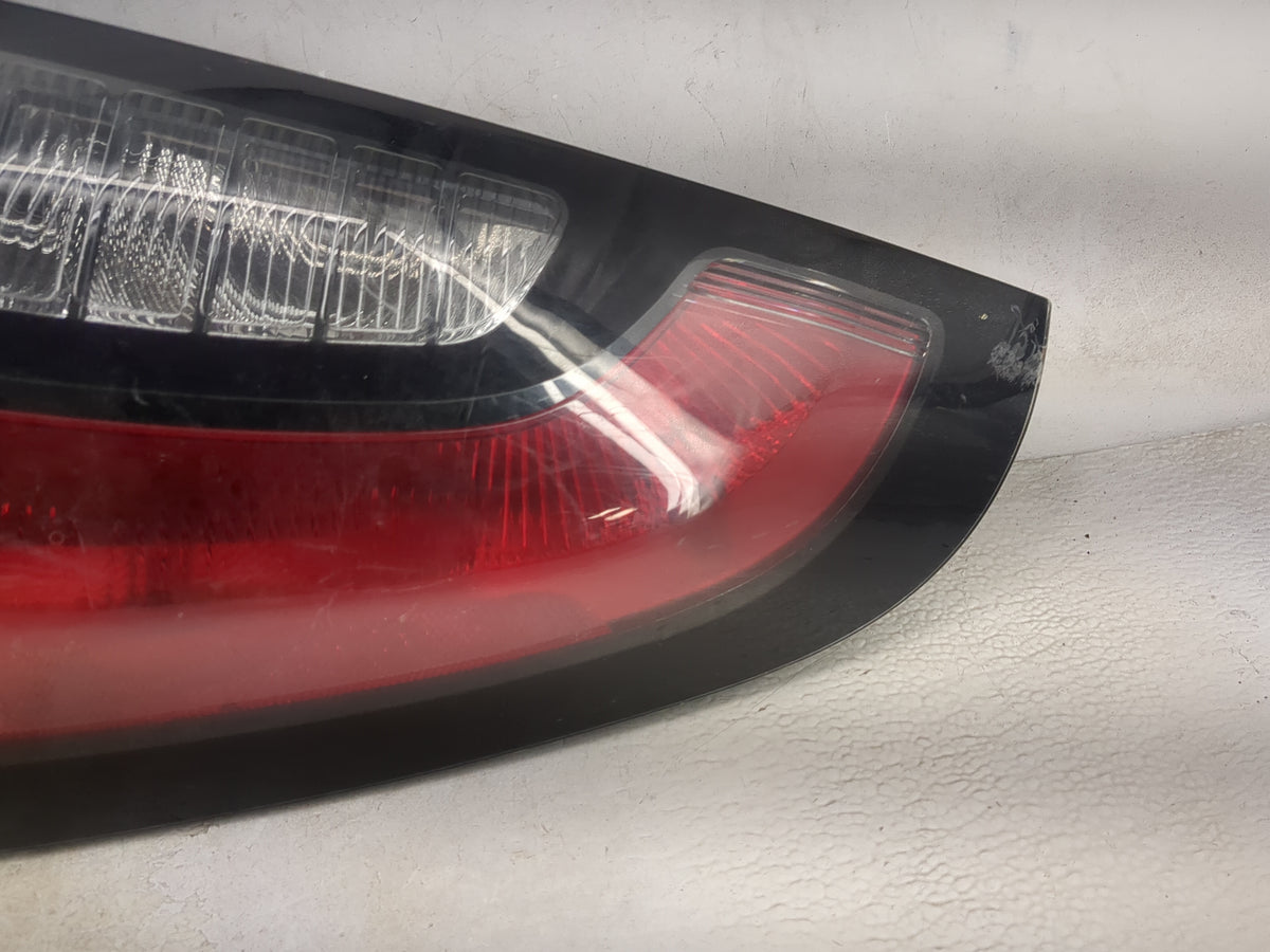 2018 Kia Soul Tail Light Assembly Passenger Right OEM P/N:92402-B2030 Fits OEM Used Auto Parts - Oemusedautoparts1.com