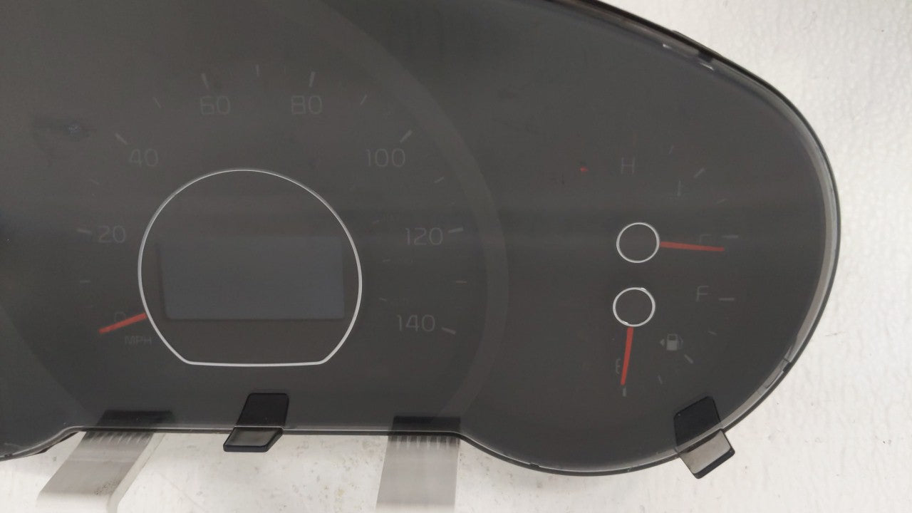 2017-2019 Kia Soul Instrument Cluster Speedometer Gauges P/N:94006-92720 94006-B2720 Fits Fits 2017 2018 2019 OEM Used Auto 