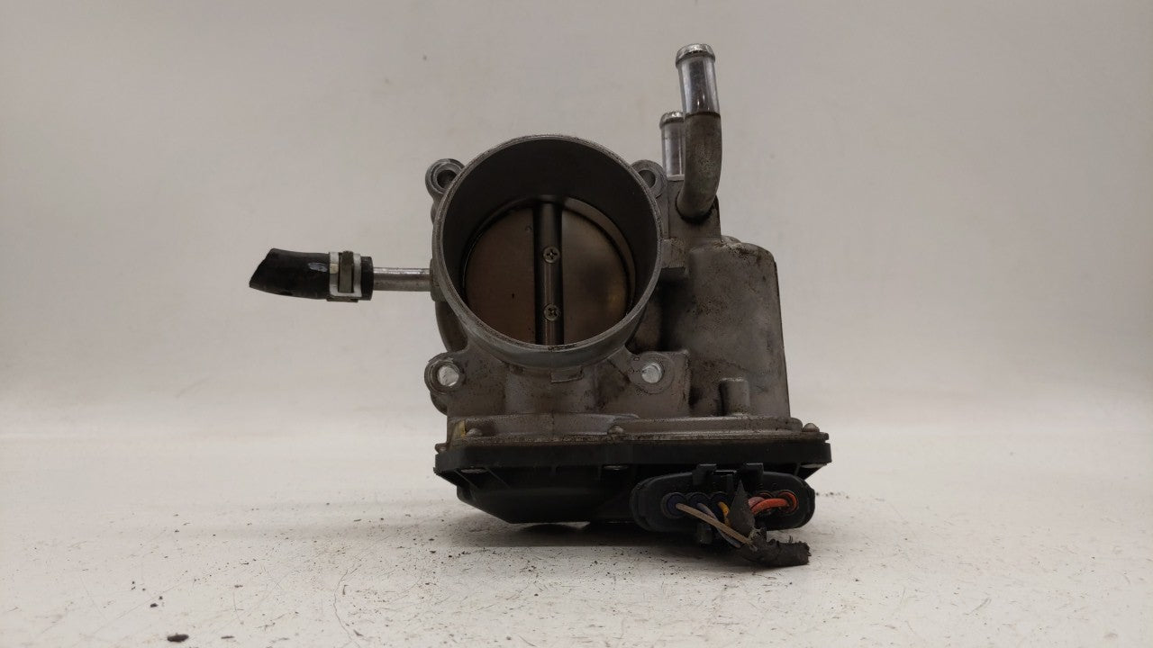 2012-2019 Kia Soul Throttle Body P/N:5302-1S02 35100-2B300 Fits Fits 2012 2013 2014 2015 2016 2017 2018 2019 OEM Used Auto P