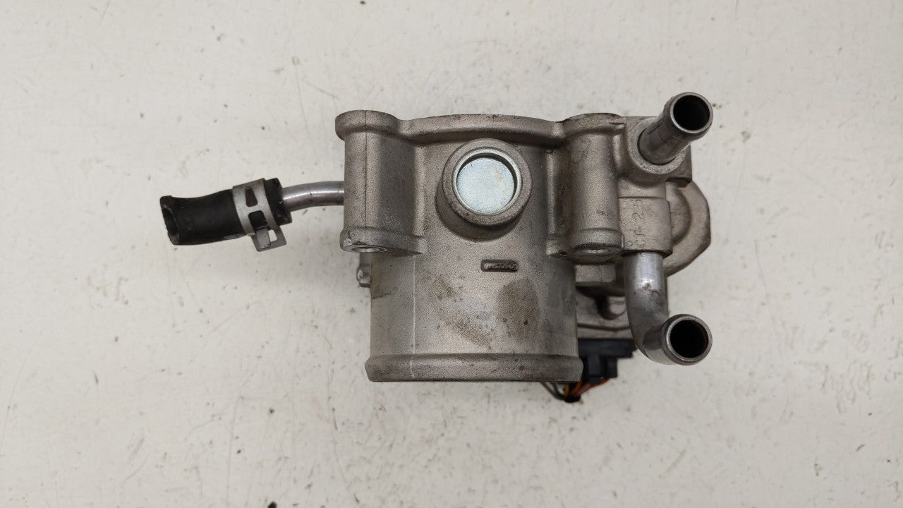 2012-2019 Kia Soul Throttle Body P/N:5302-1S02 35100-2B300 Fits Fits 2012 2013 2014 2015 2016 2017 2018 2019 OEM Used Auto P
