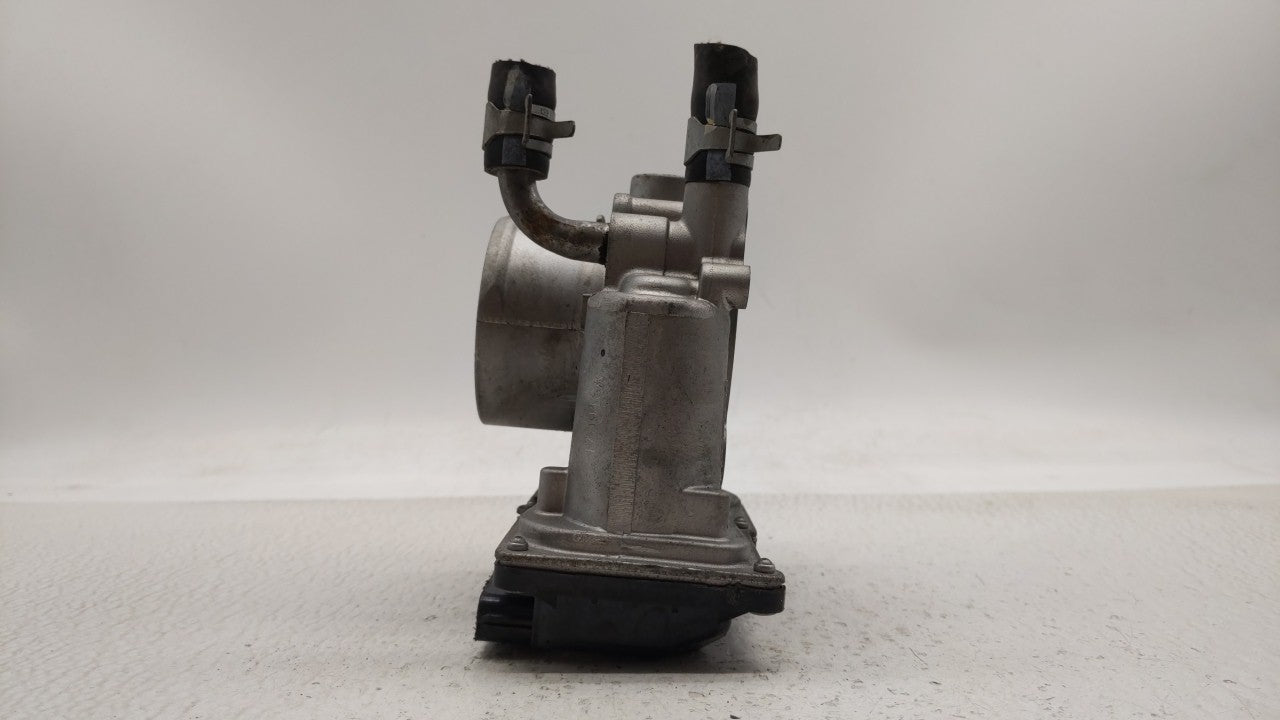 2012-2019 Kia Soul Throttle Body P/N:5302-1S02 35100-2B300 Fits Fits 2012 2013 2014 2015 2016 2017 2018 2019 OEM Used Auto P