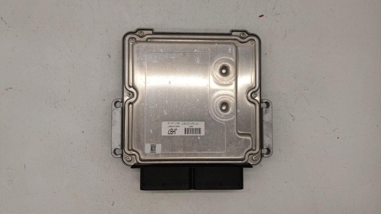 2018 Kia Soul PCM Engine Control Computer ECU ECM PCU OEM P/N:39133-2EHB7 Fits OEM Used Auto Parts - Oemusedautoparts1.com