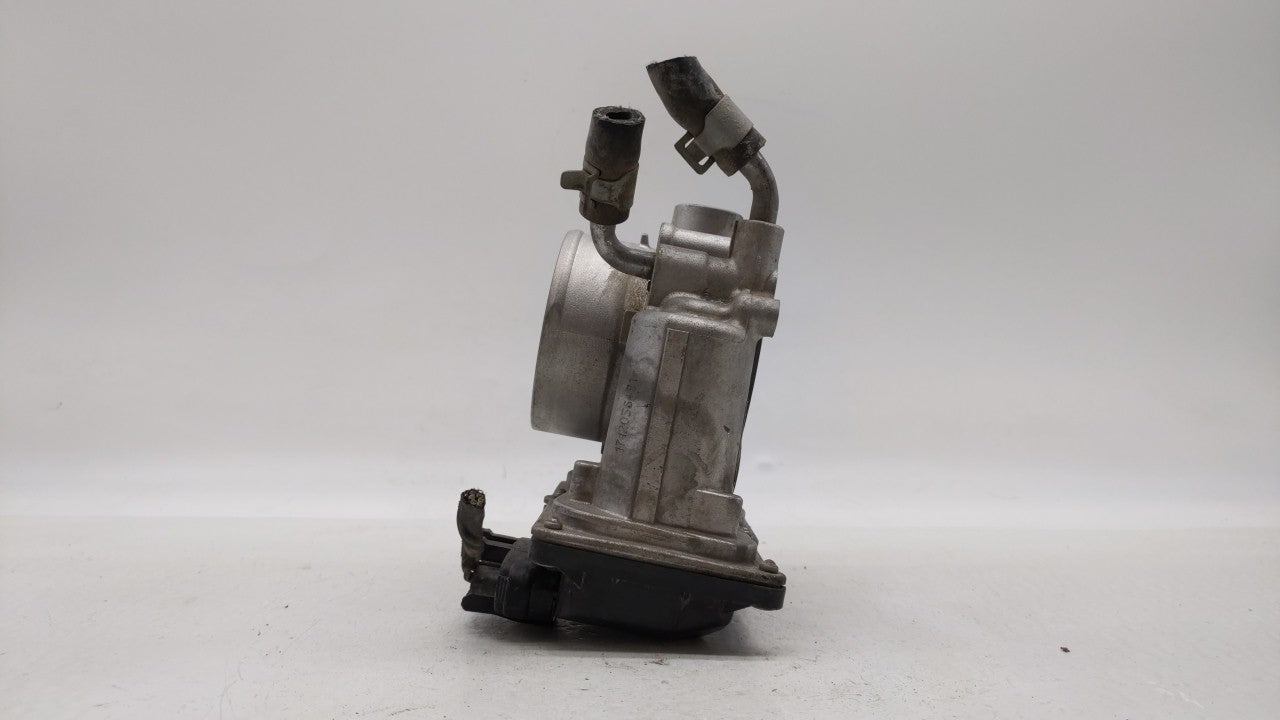 2014-2019 Kia Soul Throttle Body P/N:35100-2E000 Fits Fits 2011 2012 2013 2014 2015 2016 2017 2018 2019 OEM Used Auto Parts 