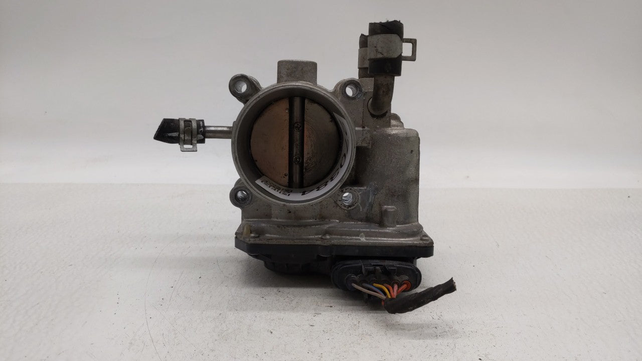 2012-2019 Kia Soul Throttle Body P/N:5302-1S02 35100-2B300 Fits Fits 2012 2013 2014 2015 2016 2017 2018 2019 OEM Used Auto P