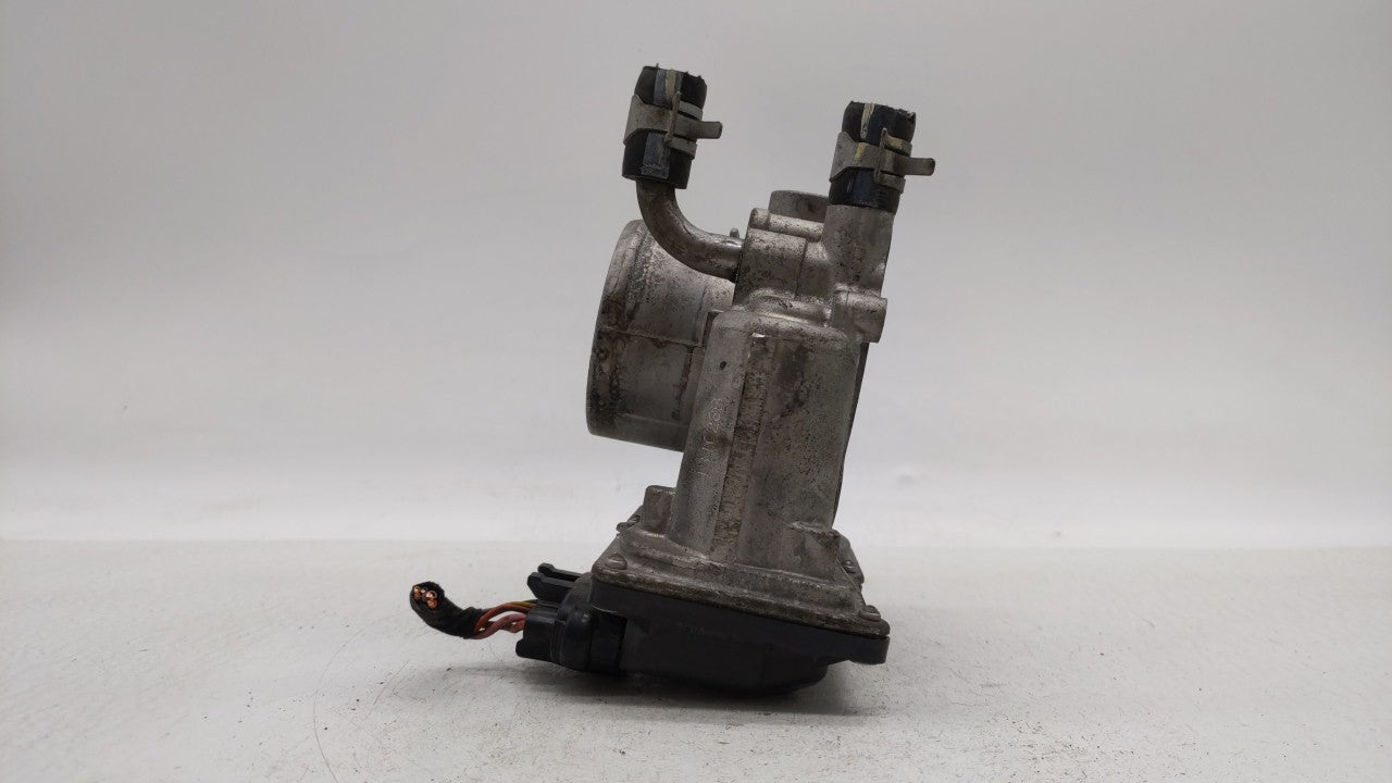 2012-2019 Kia Soul Throttle Body P/N:5302-1S02 35100-2B300 Fits Fits 2012 2013 2014 2015 2016 2017 2018 2019 OEM Used Auto P