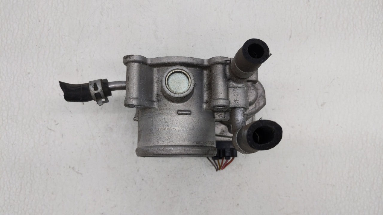 2012-2019 Kia Soul Throttle Body P/N:5302-1S02 35100-2B300 Fits Fits 2012 2013 2014 2015 2016 2017 2018 2019 OEM Used Auto P