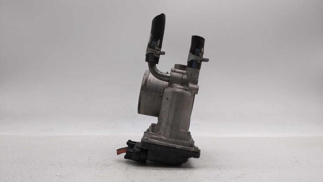 2012-2019 Kia Soul Throttle Body P/N:5302-1S02 35100-2B300 Fits Fits 2012 2013 2014 2015 2016 2017 2018 2019 OEM Used Auto P