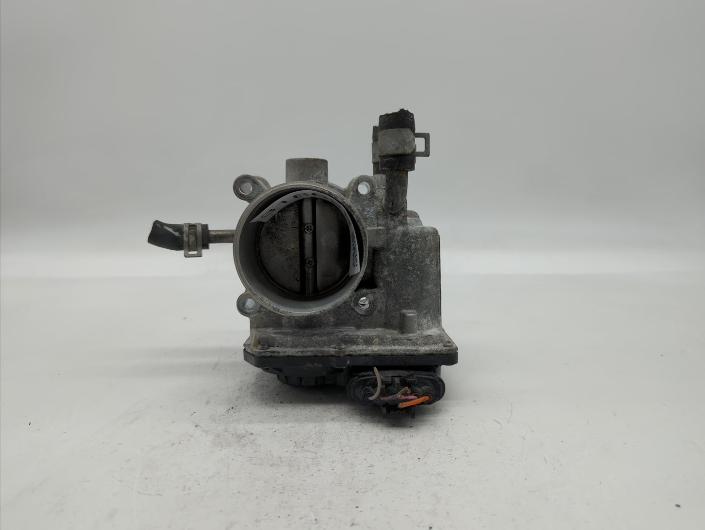 2012-2019 Kia Soul Throttle Body P/N:35100-2B310 5302-1S02, 35100-2B300 Fits Fits 2012 2013 2014 2015 2016 2017 2018 2019 OE