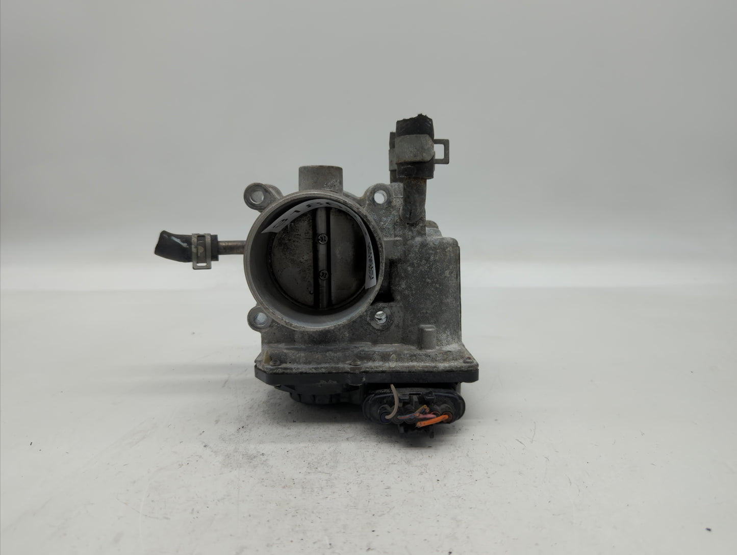 2012-2019 Kia Soul Throttle Body P/N:35100-2B310 5302-1S02, 35100-2B300 Fits Fits 2012 2013 2014 2015 2016 2017 2018 2019 OE