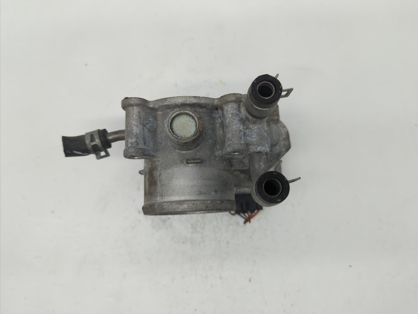 2012-2019 Kia Soul Throttle Body P/N:35100-2B310 5302-1S02, 35100-2B300 Fits Fits 2012 2013 2014 2015 2016 2017 2018 2019 OE
