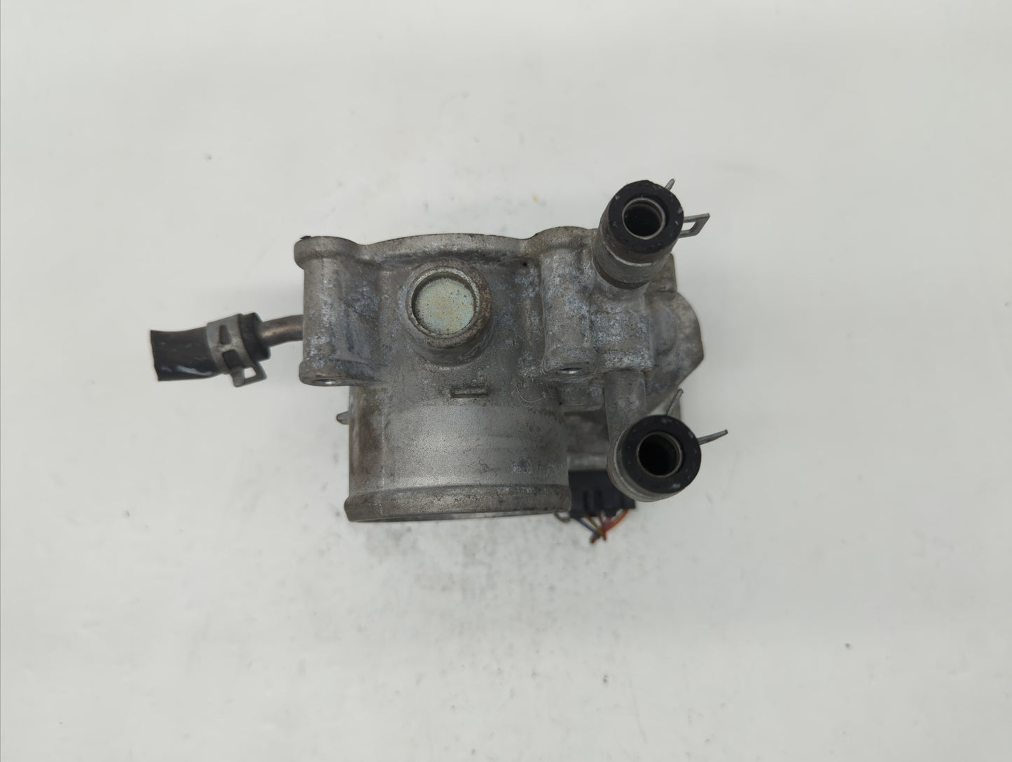 2012-2019 Kia Soul Throttle Body P/N:35100-2B310 5302-1S02, 35100-2B300 Fits Fits 2012 2013 2014 2015 2016 2017 2018 2019 OE