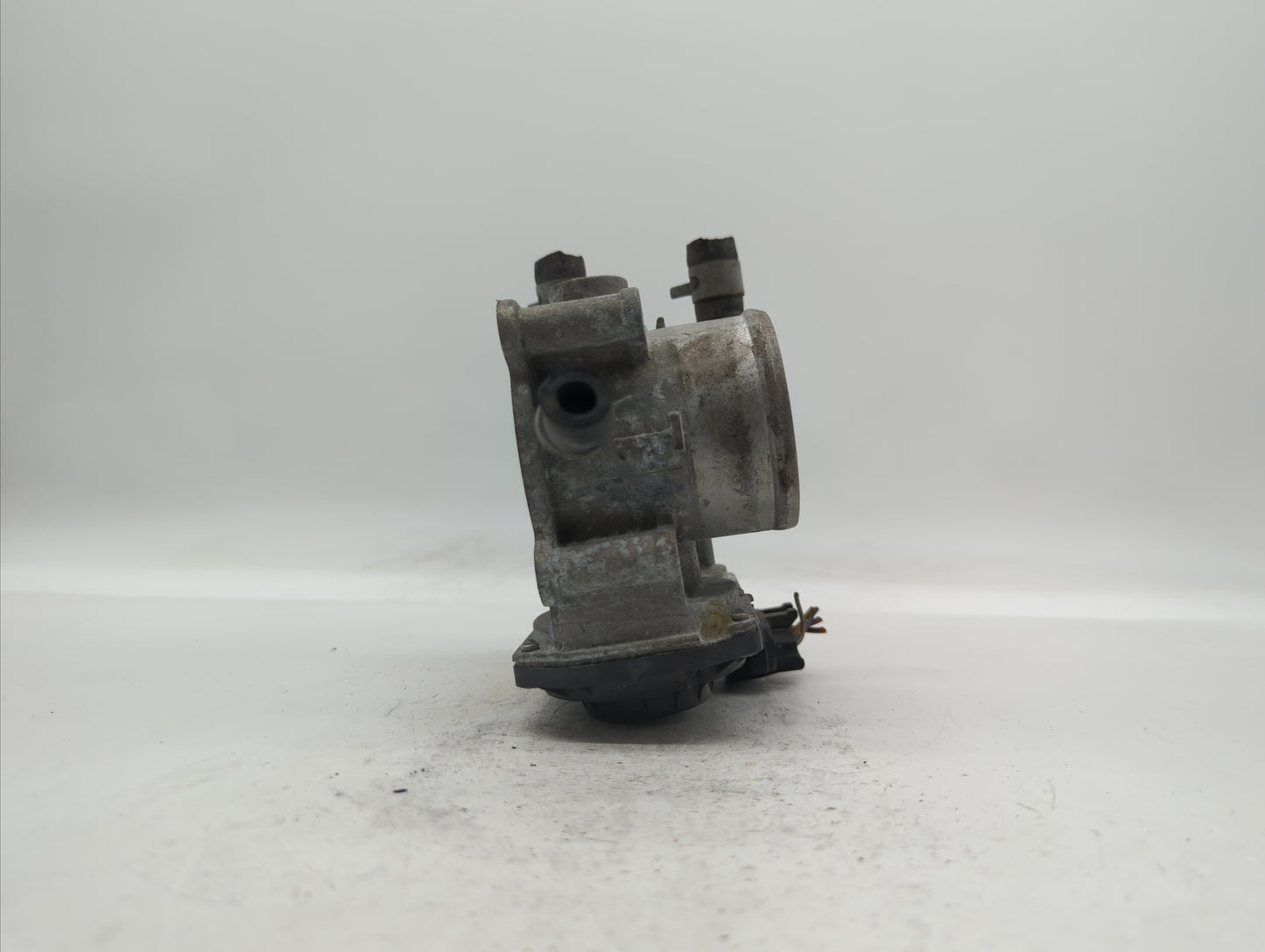 2012-2019 Kia Soul Throttle Body P/N:35100-2B310 5302-1S02, 35100-2B300 Fits Fits 2012 2013 2014 2015 2016 2017 2018 2019 OE