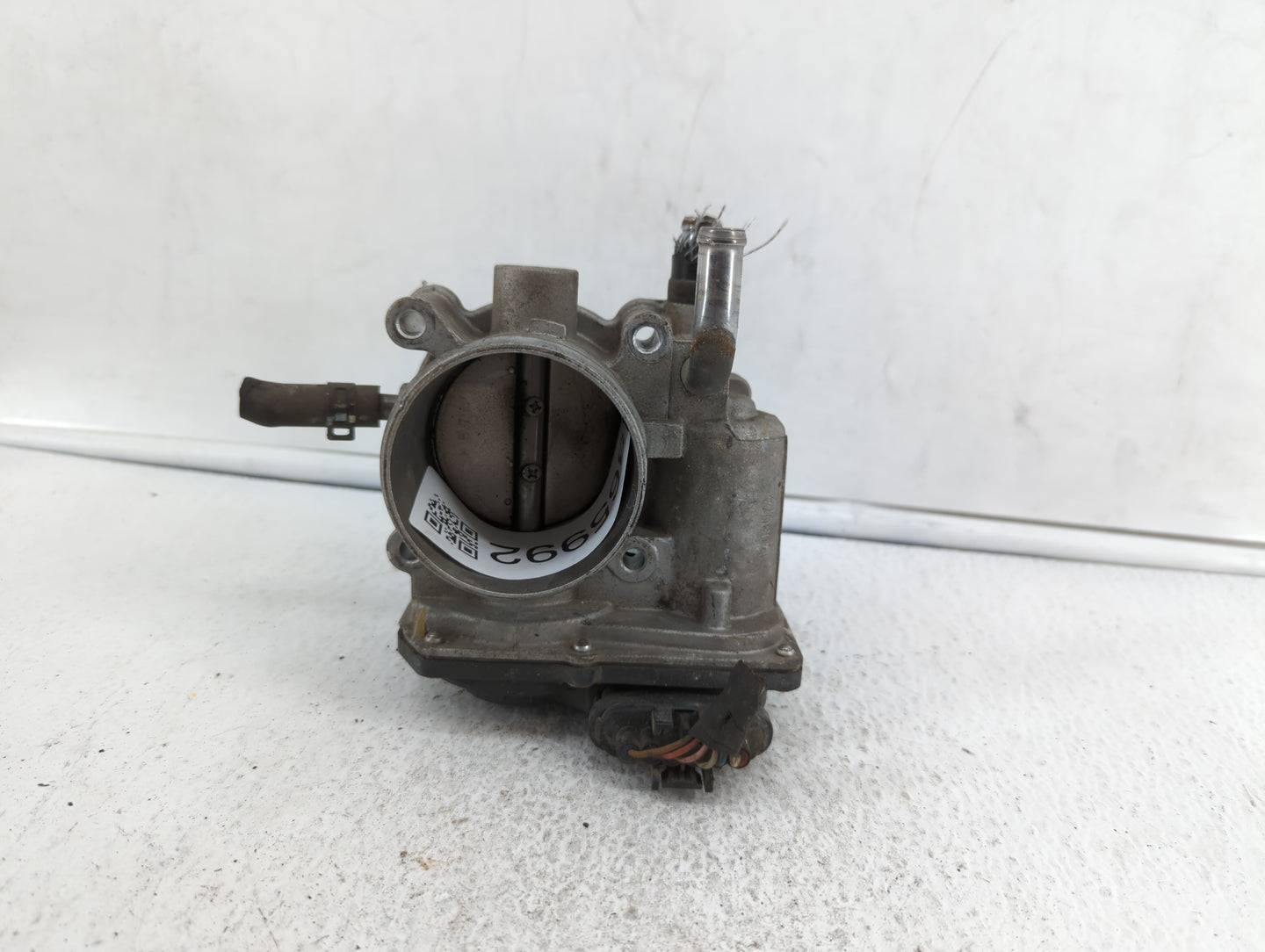 2012-2019 Kia Soul Throttle Body P/N:35100-2B300 Fits Fits 2012 2013 2014 2015 2016 2017 2018 2019 OEM Used Auto Parts - Oem