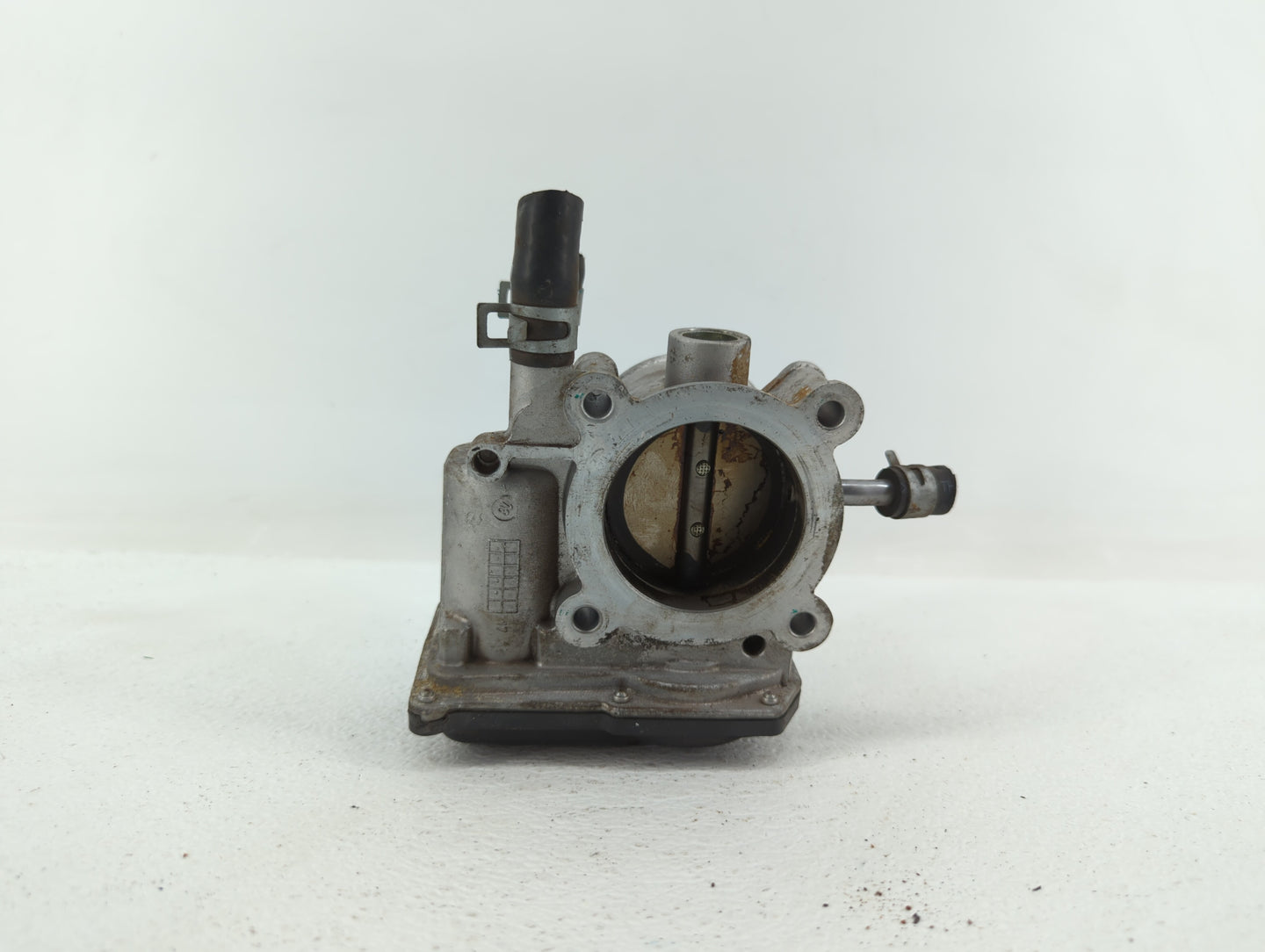 2012-2019 Kia Soul Throttle Body P/N:35100-2B300 Fits Fits 2012 2013 2014 2015 2016 2017 2018 2019 OEM Used Auto Parts - Oem
