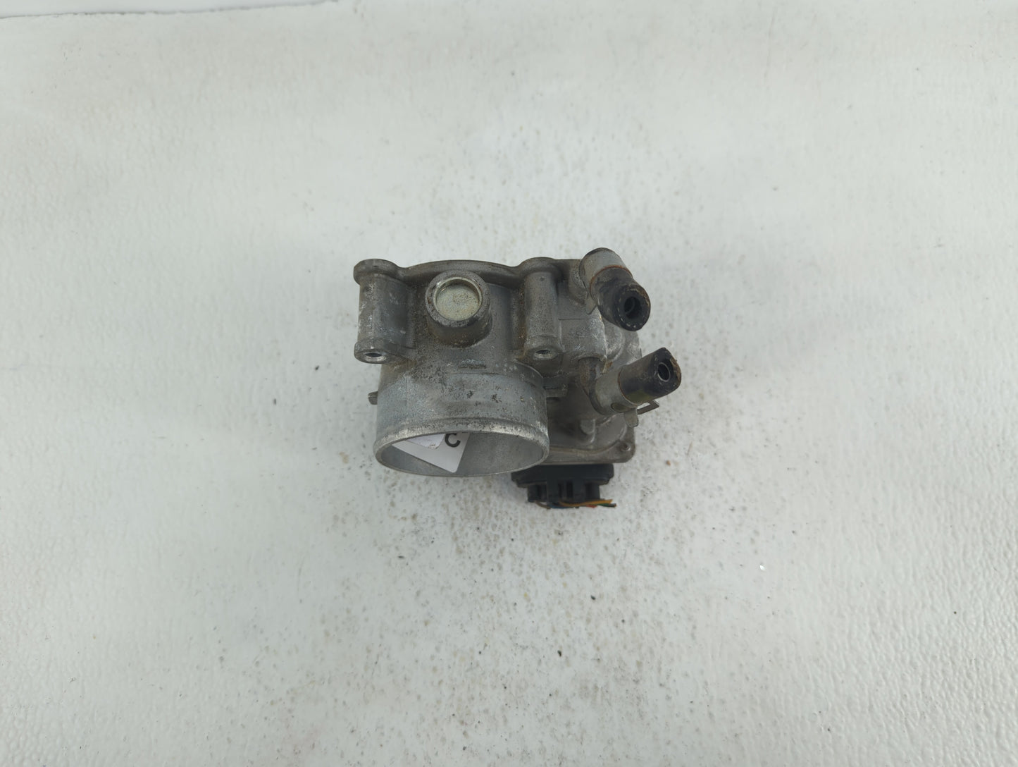 2014-2019 Kia Soul Throttle Body P/N:35100-2E000 1302150124, 35100-2E710 Fits Fits 2011 2012 2013 2014 2015 2016 2017 2018 2