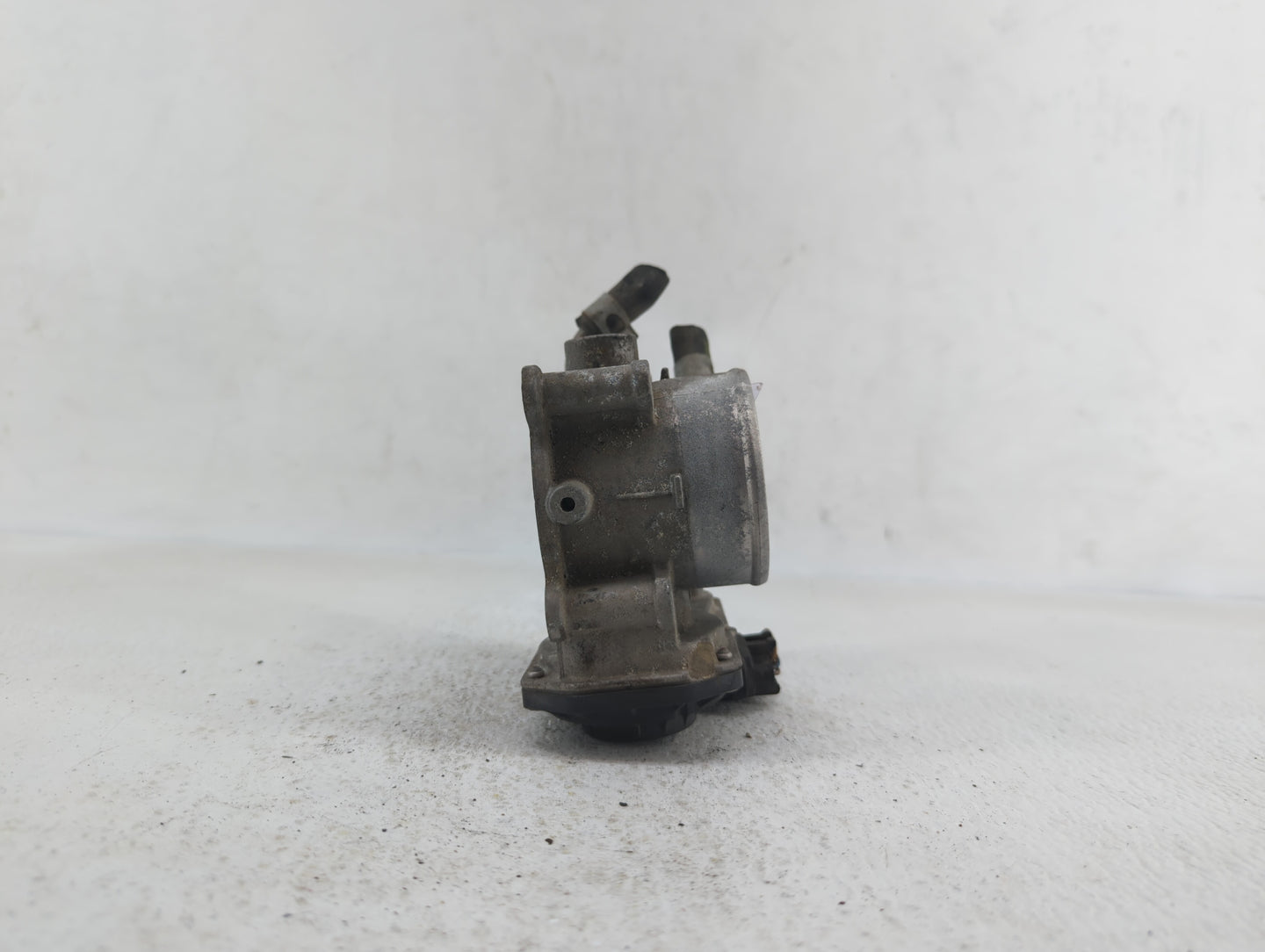 2014-2019 Kia Soul Throttle Body P/N:35100-2E000 1302150124, 35100-2E710 Fits Fits 2011 2012 2013 2014 2015 2016 2017 2018 2