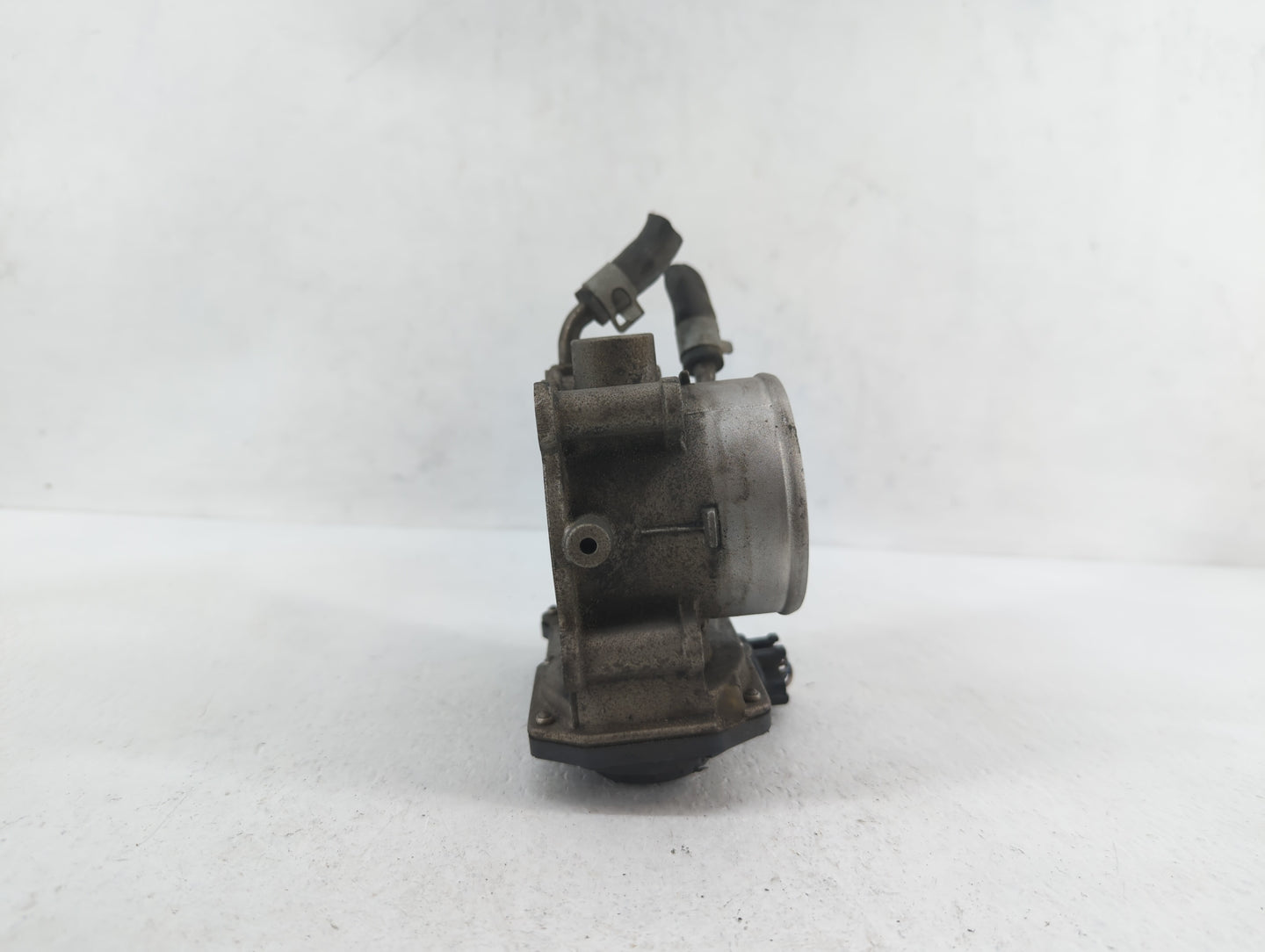 2014-2019 Kia Soul Throttle Body P/N:35100-2E000 1302150124, 35100-2E710 Fits Fits 2011 2012 2013 2014 2015 2016 2017 2018 2
