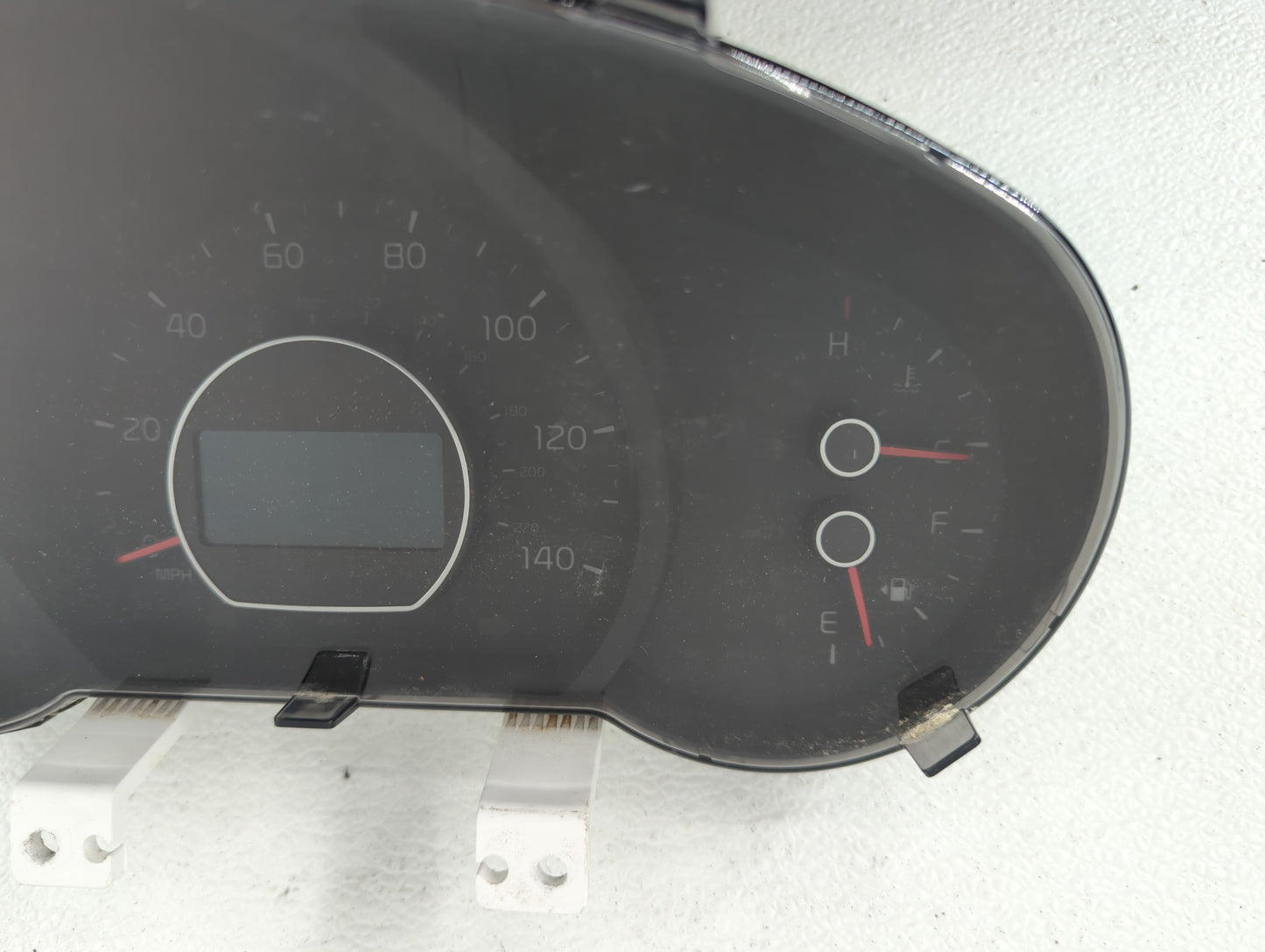 2017-2019 Kia Soul Instrument Cluster Speedometer Gauges P/N:94006-92720 94006-B2720 Fits Fits 2017 2018 2019 OEM Used Auto 
