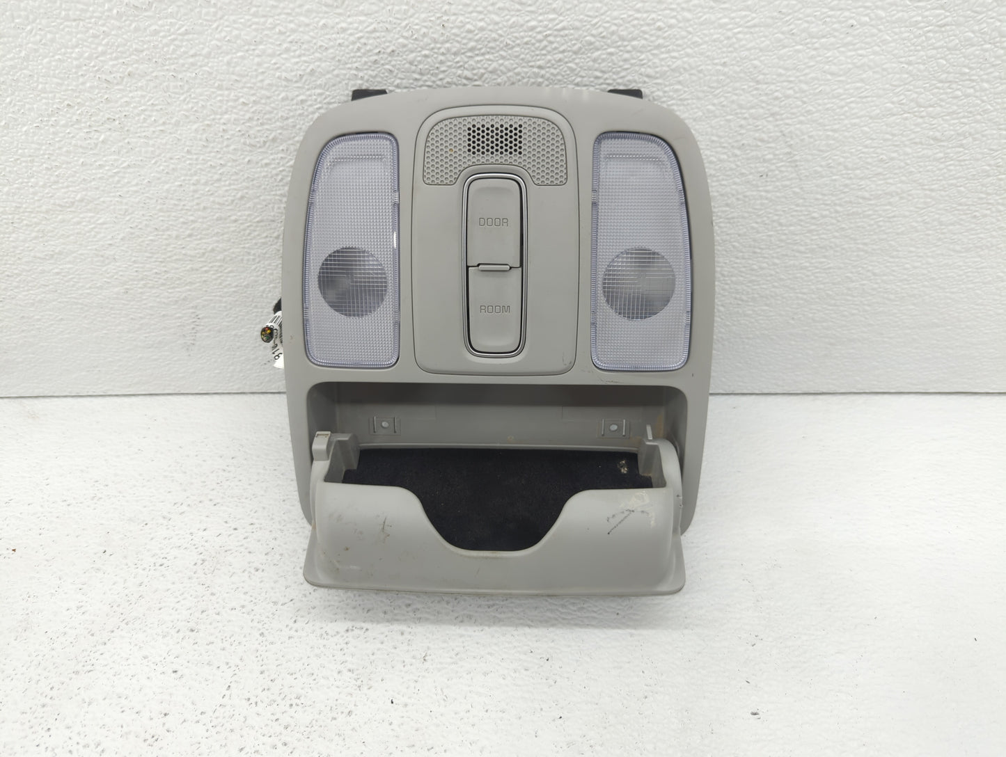 2014-2019 Kia Soul Overhead Roof Console Grey - Oemusedautoparts1.com