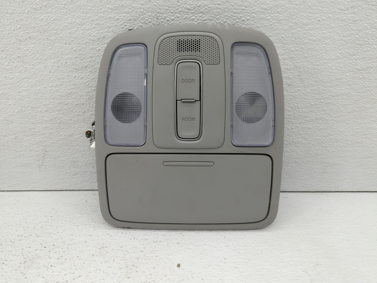 2014-2019 Kia Soul Overhead Roof Console Grey - Oemusedautoparts1.com