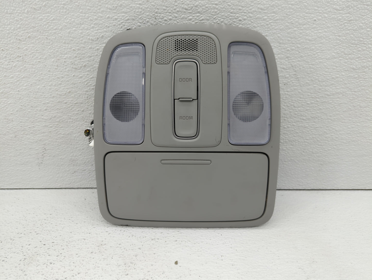 2014-2019 Kia Soul Overhead Roof Console Grey - Oemusedautoparts1.com