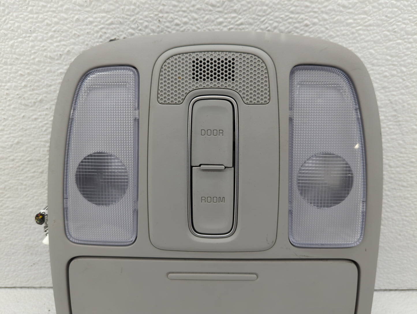2014-2019 Kia Soul Overhead Roof Console Grey - Oemusedautoparts1.com