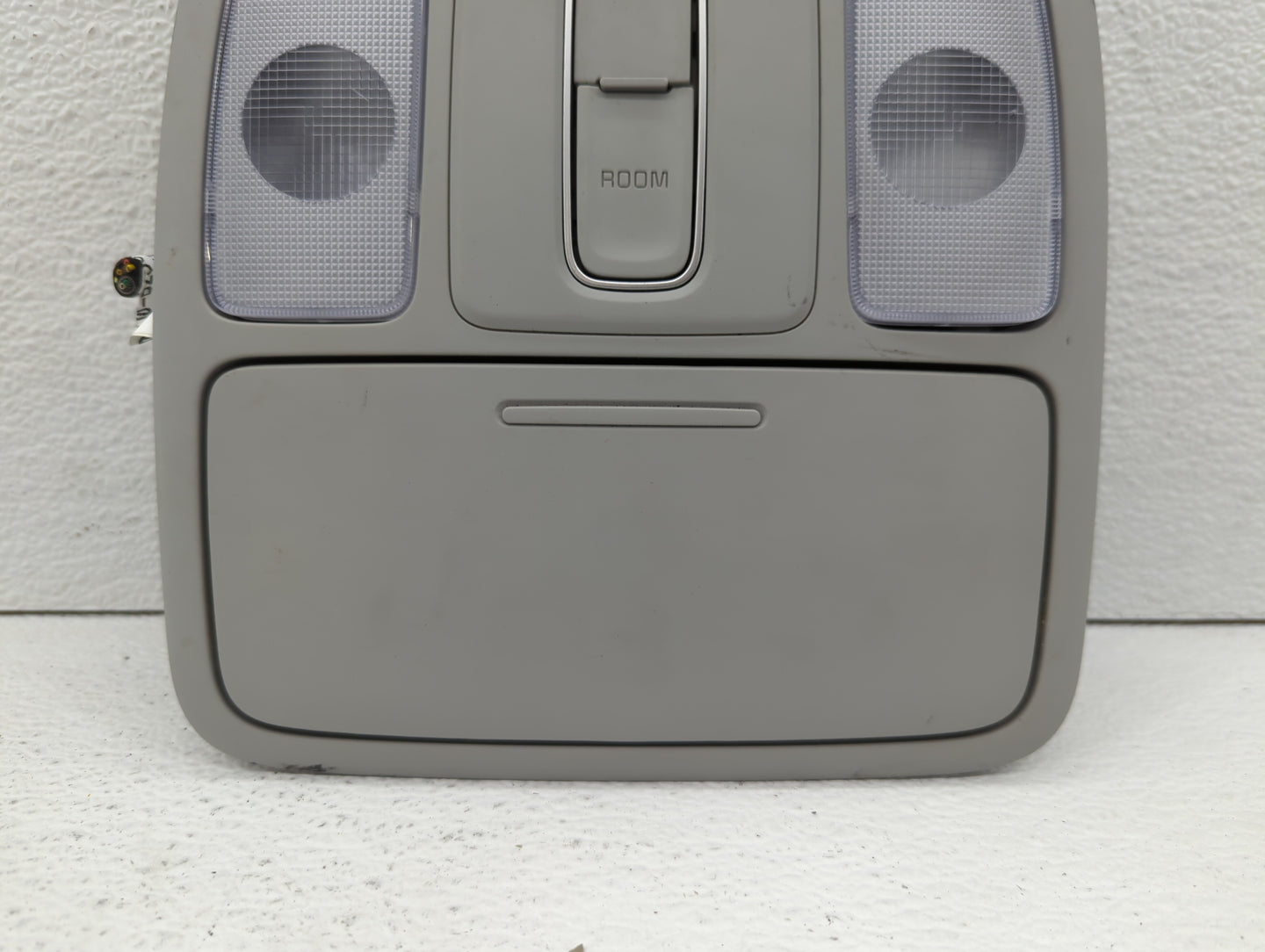 2014-2019 Kia Soul Overhead Roof Console Grey - Oemusedautoparts1.com