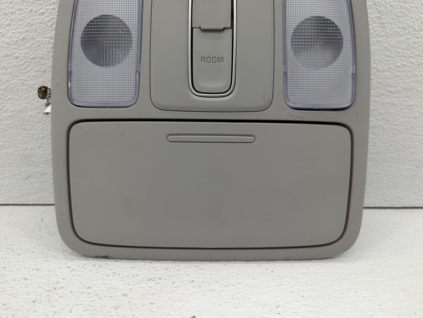 2014-2019 Kia Soul Overhead Roof Console Grey - Oemusedautoparts1.com