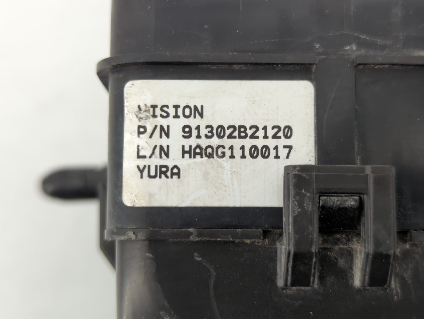 2017-2019 Kia Soul Fusebox Fuse Box Panel Relay Module P/N:91302B2120 Fits Fits 2017 2018 2019 OEM Used Auto Parts - Oemused