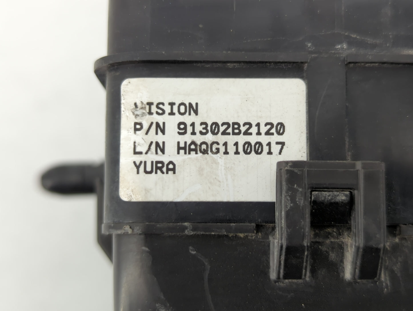 2017-2019 Kia Soul Fusebox Fuse Box Panel Relay Module P/N:91302B2120 Fits Fits 2017 2018 2019 OEM Used Auto Parts - Oemused