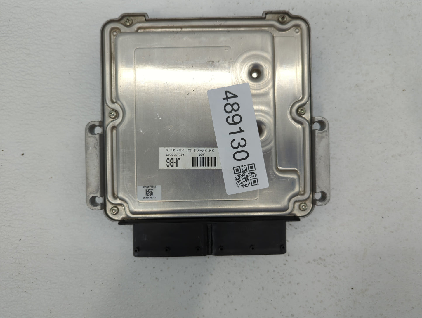 2018 Kia Soul PCM Engine Control Computer ECU ECM PCU OEM P/N:39133-2EHB6 39133-2EHB8 Fits OEM Used Auto Parts - Oemusedauto