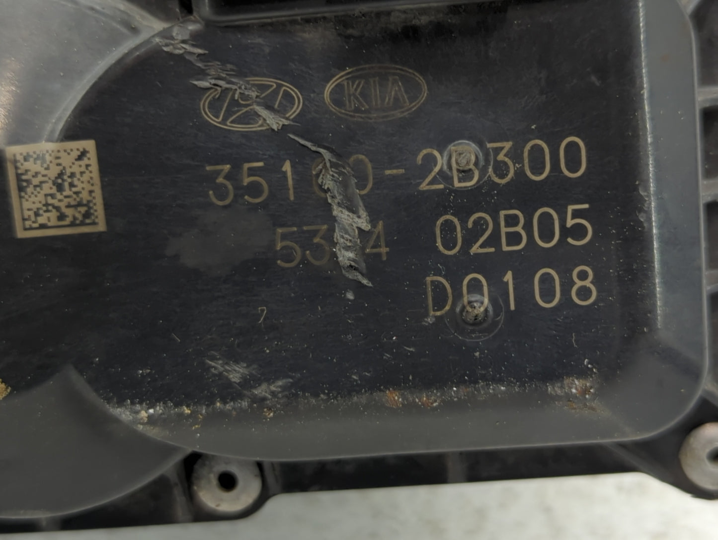 2012-2019 Kia Soul Throttle Body P/N:35100-2B300 Fits Fits 2012 2013 2014 2015 2016 2017 2018 2019 OEM Used Auto Parts - Oem