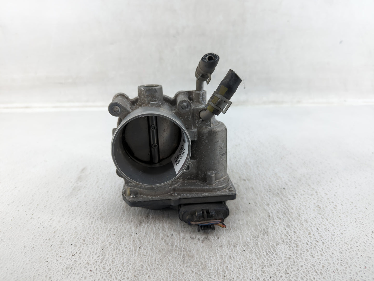 2014-2019 Kia Soul Throttle Body P/N:35100-2E000 Fits Fits 2011 2012 2013 2014 2015 2016 2017 2018 2019 2020 2021 OEM Used A