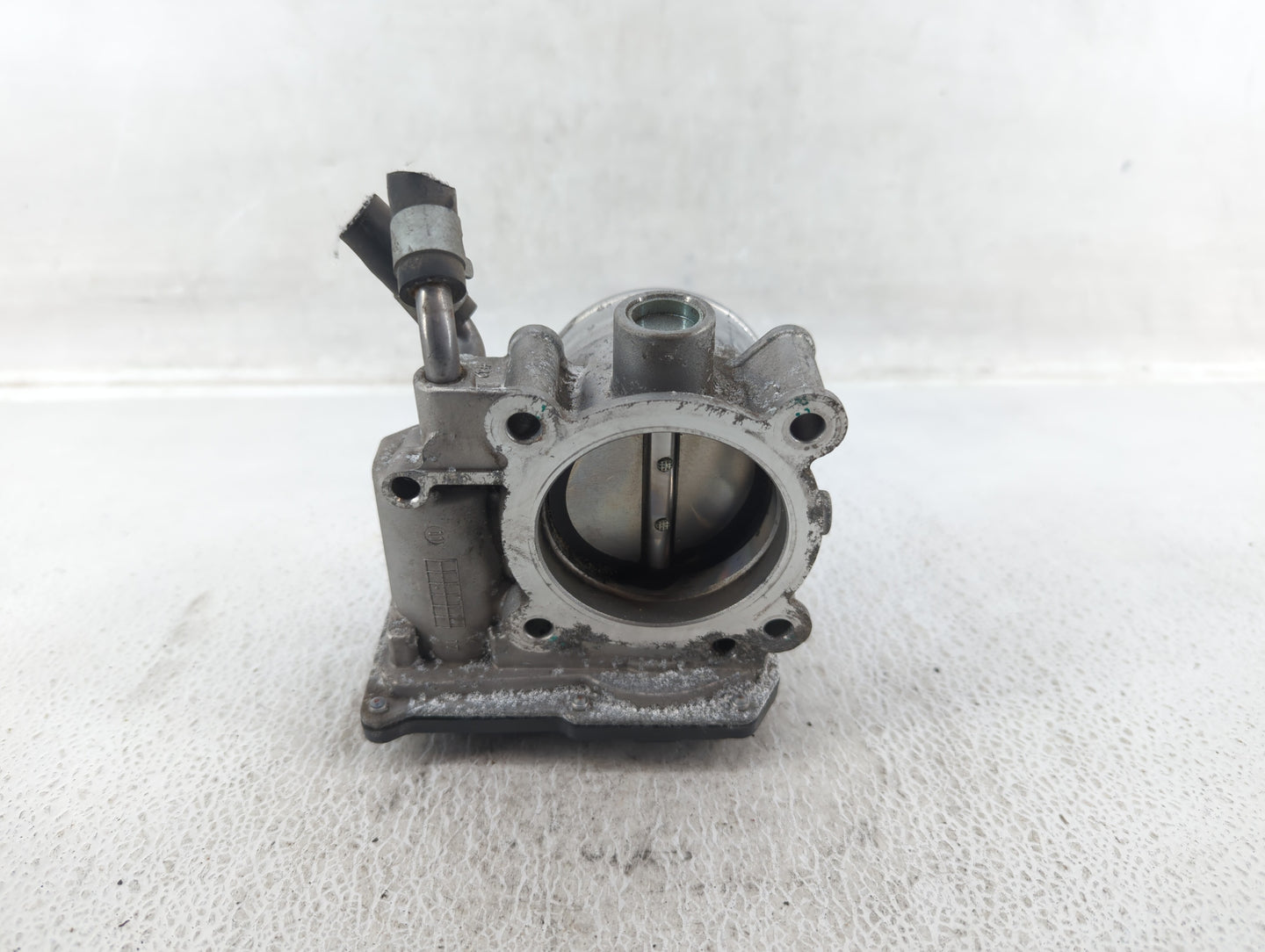 2014-2019 Kia Soul Throttle Body P/N:35100-2E000 Fits Fits 2011 2012 2013 2014 2015 2016 2017 2018 2019 2020 2021 OEM Used A