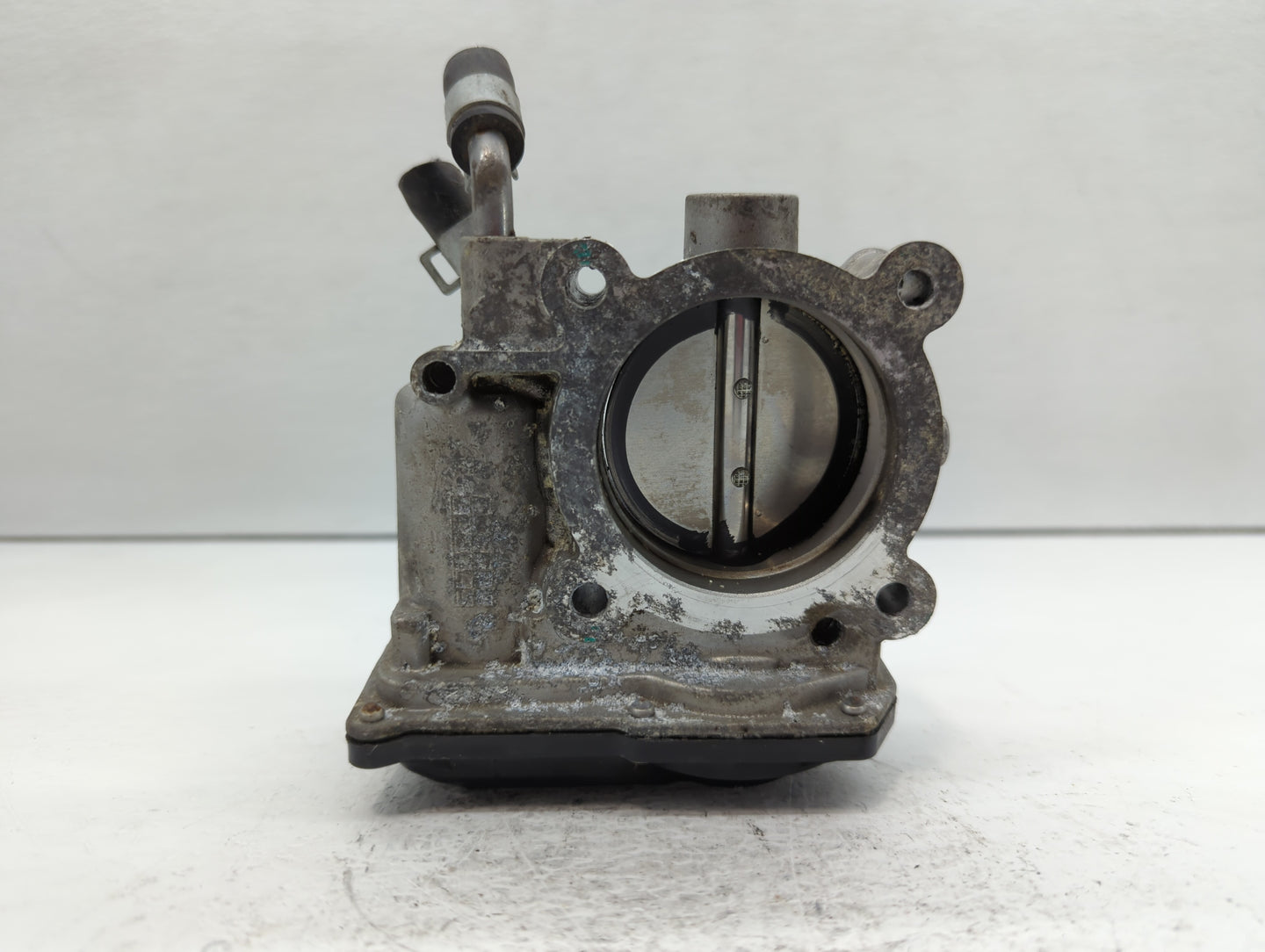 2014-2019 Kia Soul Throttle Body P/N:35100-2E000 Fits Fits 2011 2012 2013 2014 2015 2016 2017 2018 2019 2020 2021 OEM Used A