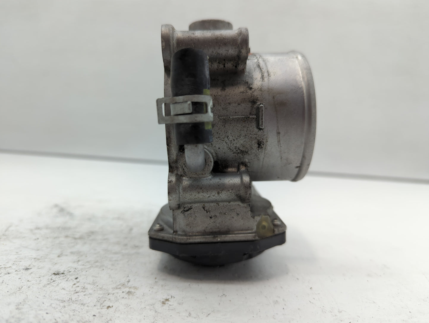 2014-2019 Kia Soul Throttle Body P/N:35100-2E710 35100-2E000 Fits Fits 2011 2012 2013 2014 2015 2016 2017 2018 2019 2020 202