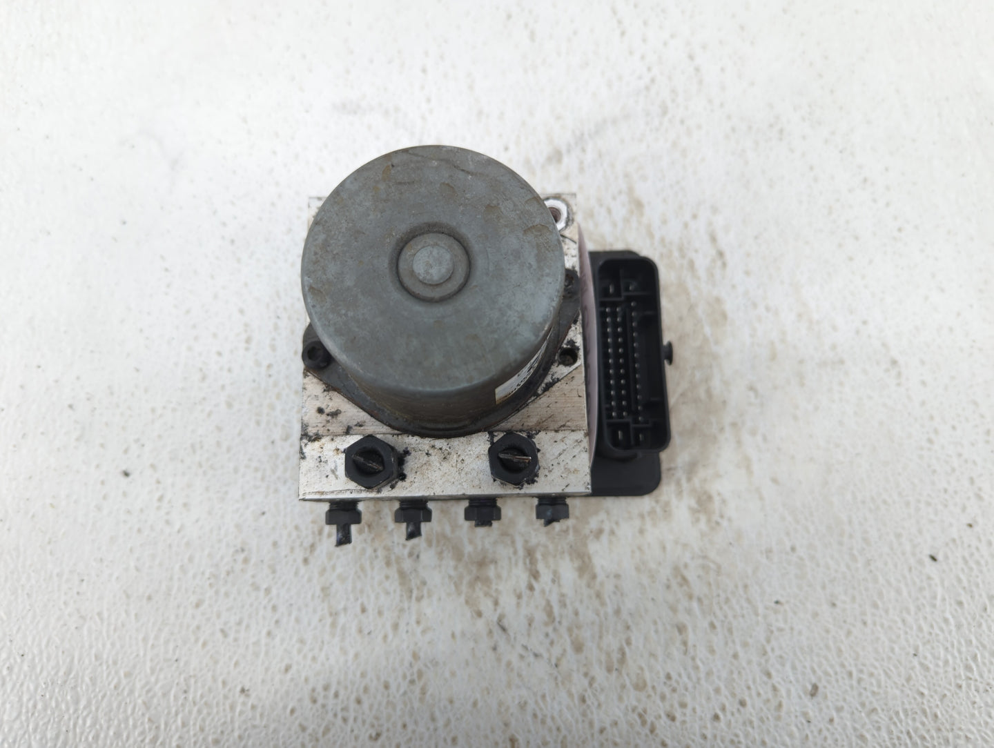 2017-2019 Kia Soul ABS Pump Control Module Replacement P/N:B2589-33540 61589-45200 Fits Fits 2017 2018 2019 OEM Used Auto Pa