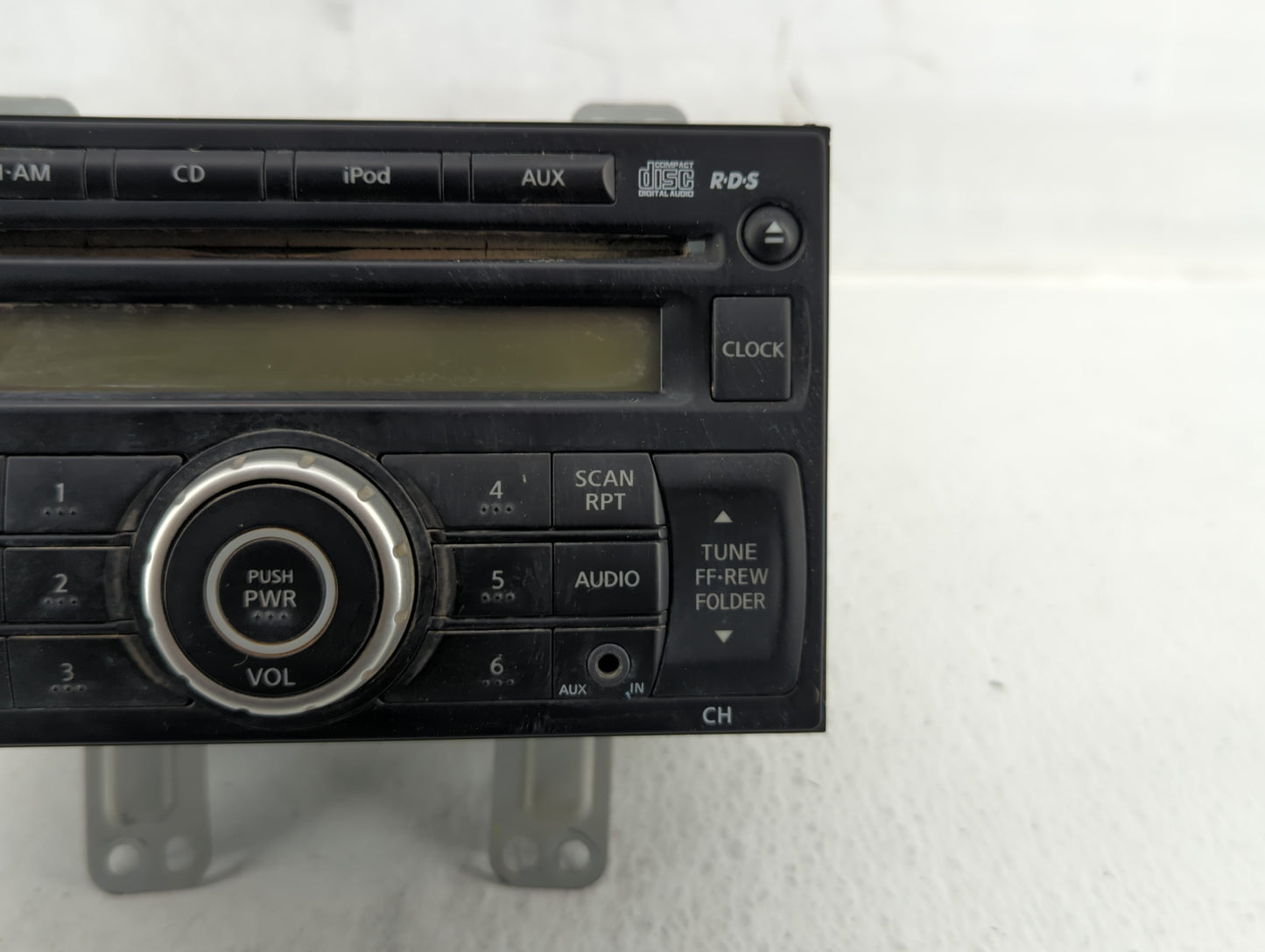 2017-2019 Kia Soul Radio AM FM Cd Player Receiver Replacement P/N:28185 1VK1A Fits Fits 2017 2018 2019 OEM Used Auto Parts -