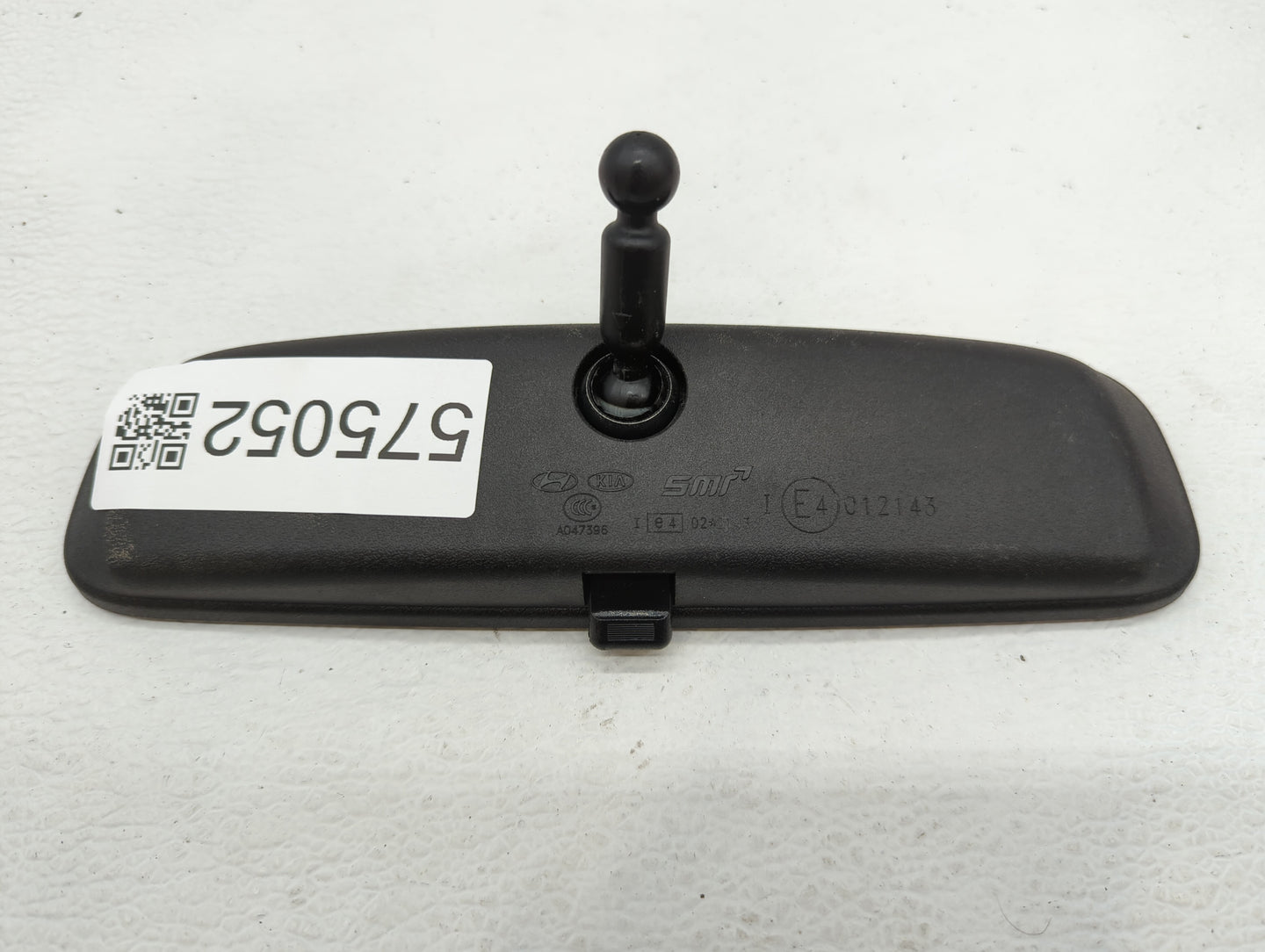 2010-2021 Kia Soul Interior Rear View Mirror Replacement OEM P/N:E4012143 Fits OEM Used Auto Parts - Oemusedautoparts1.com