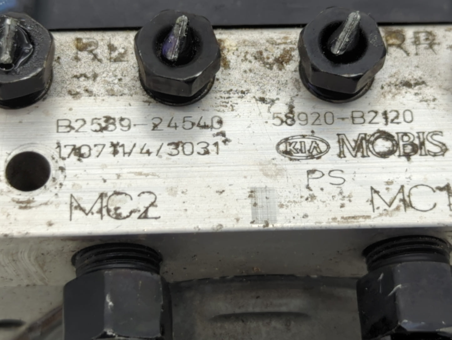 2017-2019 Kia Soul ABS Pump Control Module Replacement P/N:B2589-24540 Fits Fits 2017 2018 2019 OEM Used Auto Parts - Oemuse