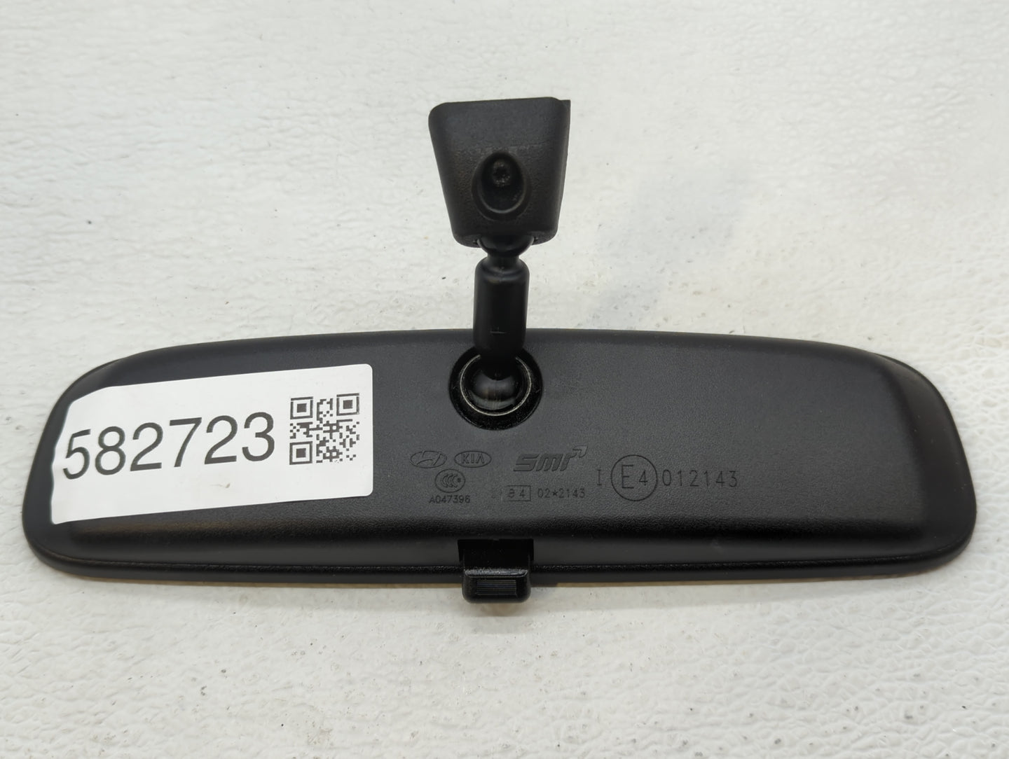 2010-2021 Kia Soul Interior Rear View Mirror Replacement OEM P/N:E4012143 Fits OEM Used Auto Parts - Oemusedautoparts1.com